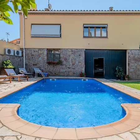 Costa Brava With Private Pool Montrás